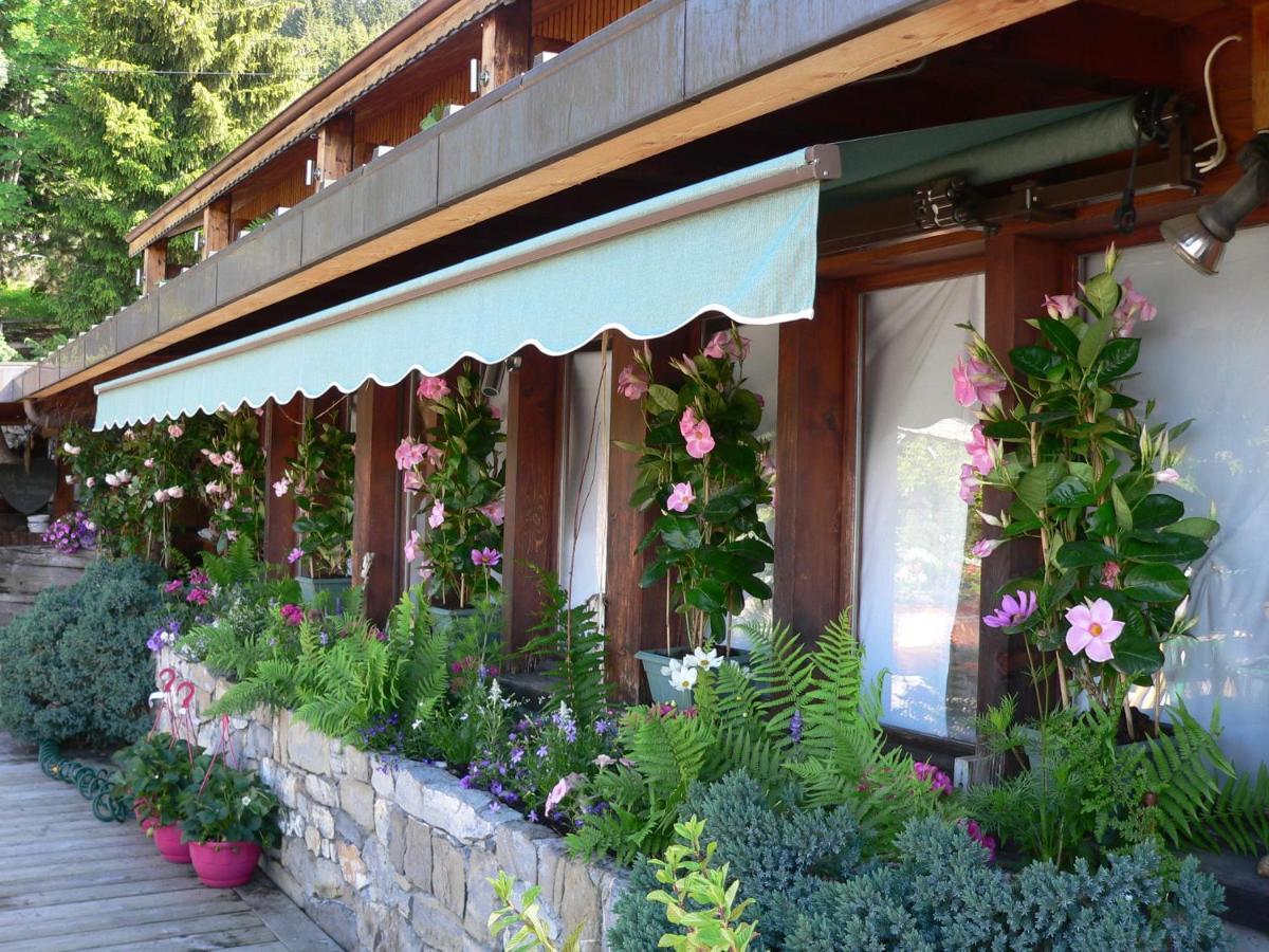 Les Chalets-Hôtel de la Croix-Fry Manigod Exterior foto